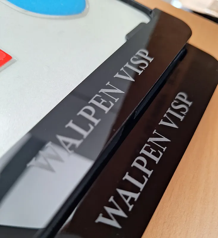 Mercedes Walpen Kennzeichenhalter Acrylglas mit Lasergravur