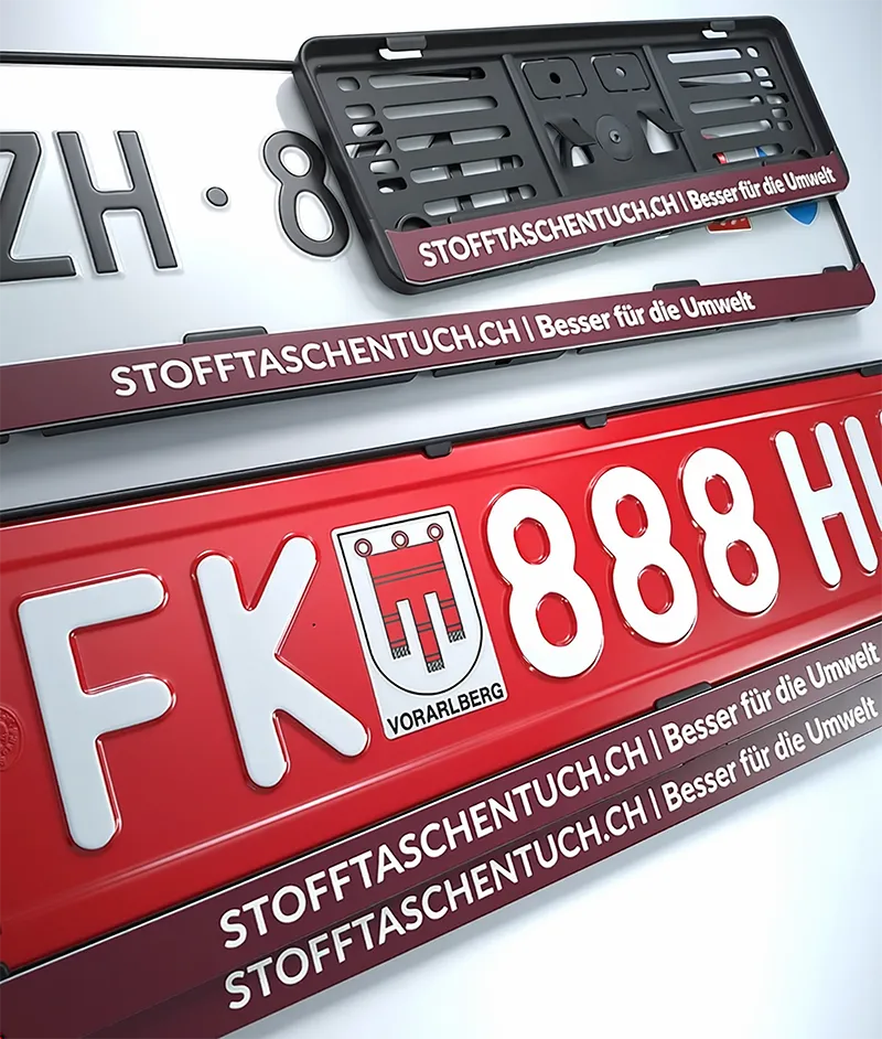 Kennzeichenhalter mit Lasergravur Bordeaux und weißer Schrift